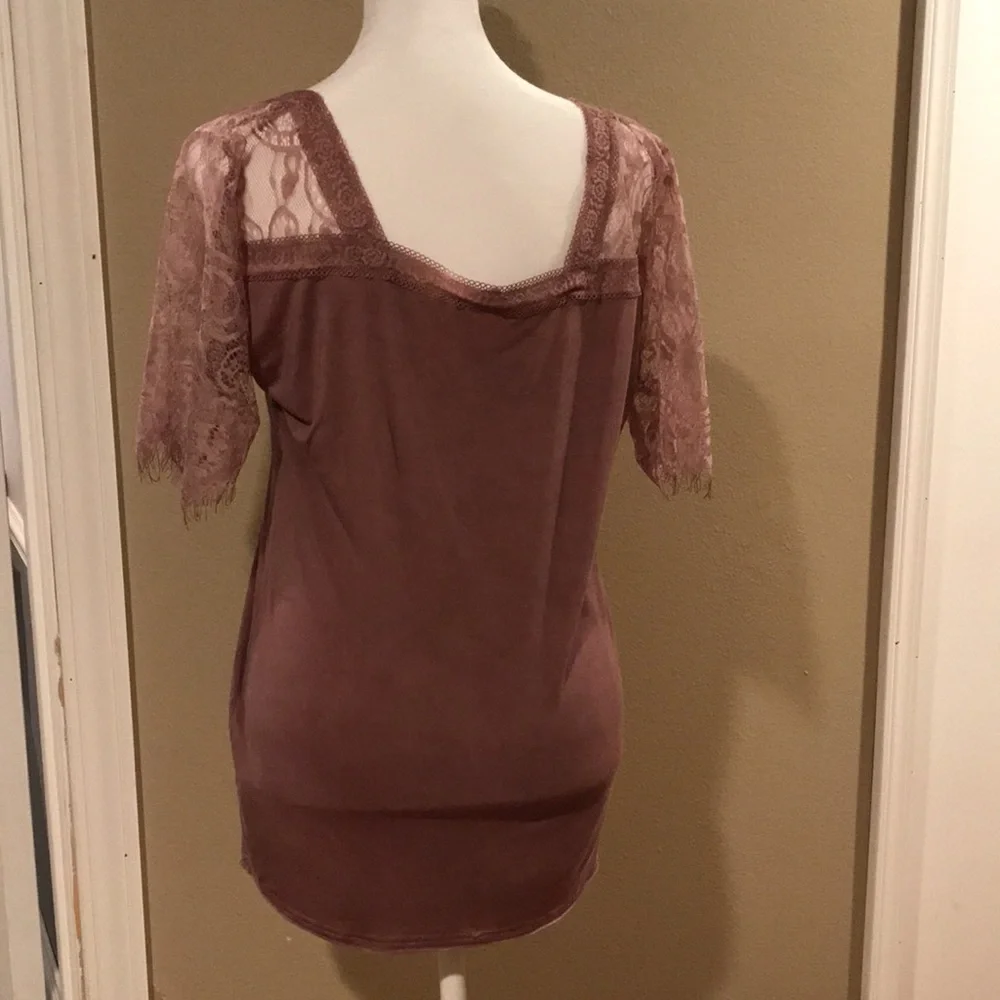 Pol Women V-neck Top Mauve Size Medium - Picture 2 of 3